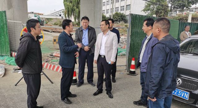 沂源縣縣長、淄博市交通運(yùn)輸局、改建辦等領(lǐng)導(dǎo)蒞臨膠海線檢查安全工作