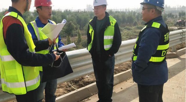 日蘭巨菏總監(jiān)辦計(jì)合部對各參建單位進(jìn)行現(xiàn)場檢查 日蘭巨菏總監(jiān)辦計(jì)合部對各參建單位進(jìn)行現(xiàn)場檢查