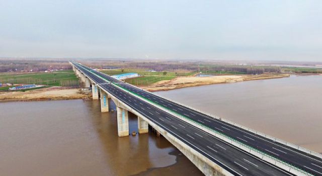 圓滿收官  臺輝高速公路全線通車運(yùn)營