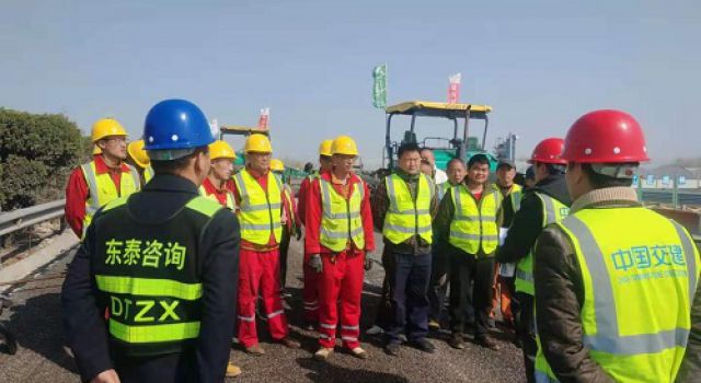 日蘭改擴(kuò)建項目一標(biāo)段路面工區(qū)施工忙