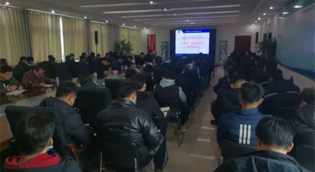 濟(jì)高總監(jiān)辦組織召開“標(biāo)準(zhǔn)化、精細(xì)化施工知識培訓(xùn)”會