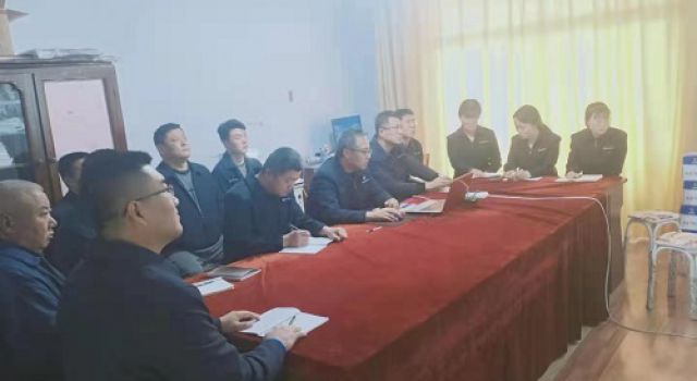 新寧高速總監(jiān)辦組織學(xué)習(xí)傳達(dá)總公司、一公司年會會議精神