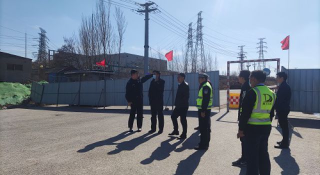 博山區(qū)黃區(qū)長到海博路檢查指導工作