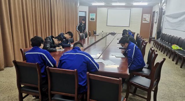 濟(jì)濰高速二駐地辦對(duì)施工三合同管理人員進(jìn)行考核