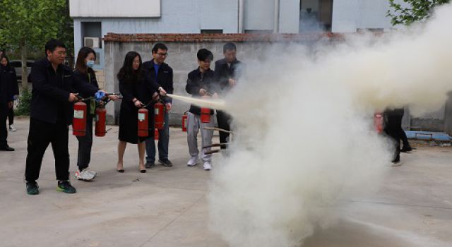 未雨綢繆、增強安全意識----公司組織員工開展安全、消防演練