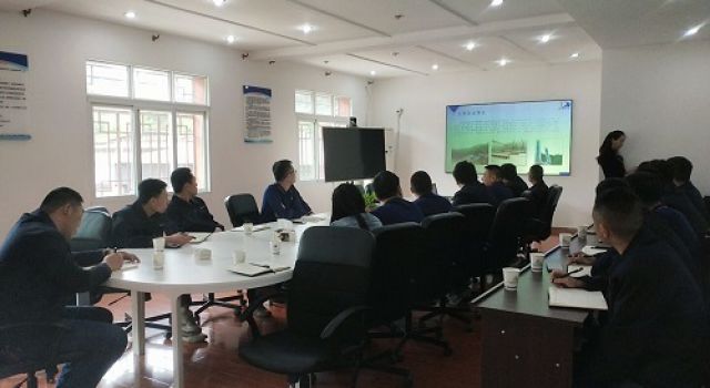 五一期間二公司組織對四川九綿JL8總監(jiān)辦進行工作檢查