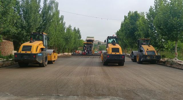 博山區(qū)海博路水泥穩(wěn)定碎石試驗(yàn)段施工