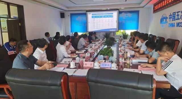 濟(jì)濰高速第二駐地辦組織三、四合同召開(kāi)工地調(diào)度會(huì)