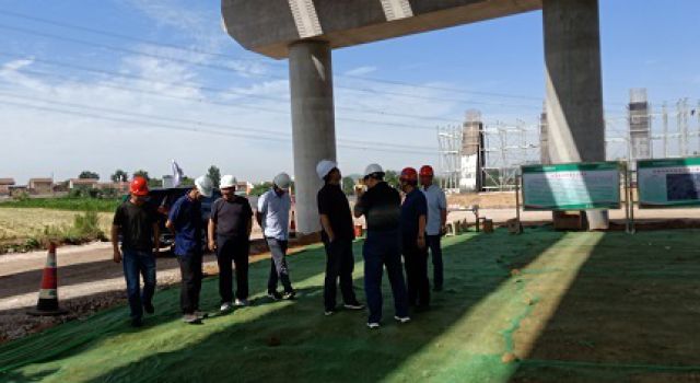 濟濰高速項目辦、總監(jiān)辦領導對濟濰高速項目四合同進行質量、安全綜合檢查