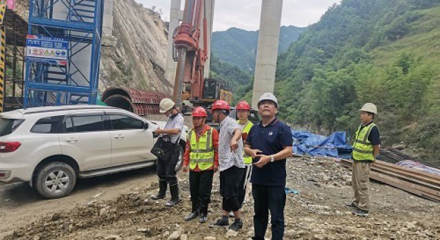四川九綿高速公路JL8總監(jiān)辦進行節(jié)前安全環(huán)保專項檢查