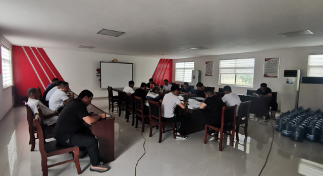 高青縣“四好農(nóng)村路”工程項(xiàng)目召開(kāi)工地調(diào)度會(huì)