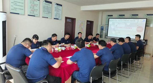 總公司檢查組對(duì)十公司綜合管理及莒縣農(nóng)村公路改造工程進(jìn)行半年考核