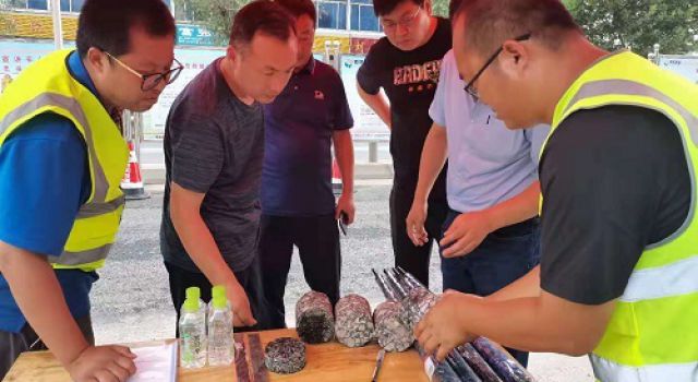 改建辦組織對(duì)張臺(tái)線進(jìn)行月度檢查