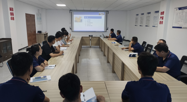 京臺高速三駐地辦對新員工進(jìn)行崗前和企業(yè)文化培訓(xùn)