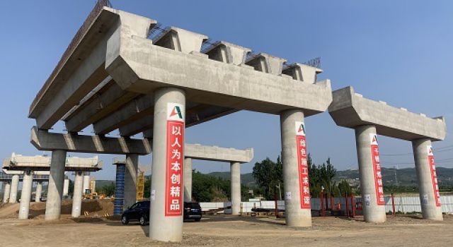 提速“犇”跑，濟(jì)濰高速四合同樁基施工過半