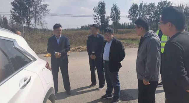 高青縣交通運(yùn)輸局對趙班路進(jìn)行檢查調(diào)度