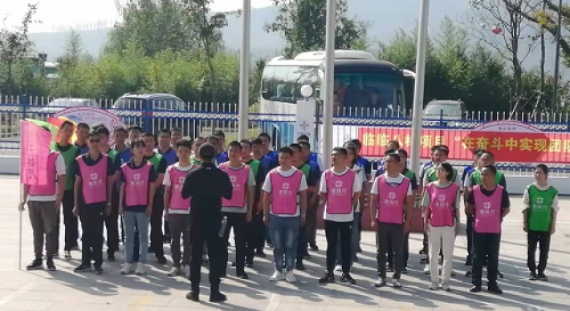 “凝聚，突破，交流” 臨臨高速六駐地辦與項(xiàng)目部舉行主題團(tuán)建活動