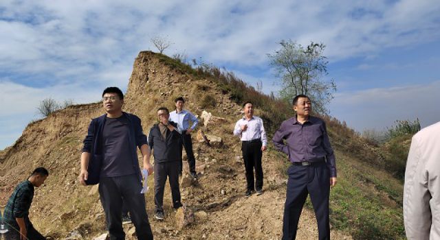 蘭陵縣交通局對農(nóng)村公路項目進(jìn)行督導(dǎo)檢查