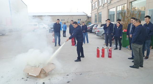 安羅高速第二總監(jiān)辦組織開展消防應急演練