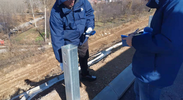 山東高速基礎(chǔ)設(shè)施建設(shè)有限公司到濟(jì)高高速開展第四季度工程質(zhì)量檢測(cè)