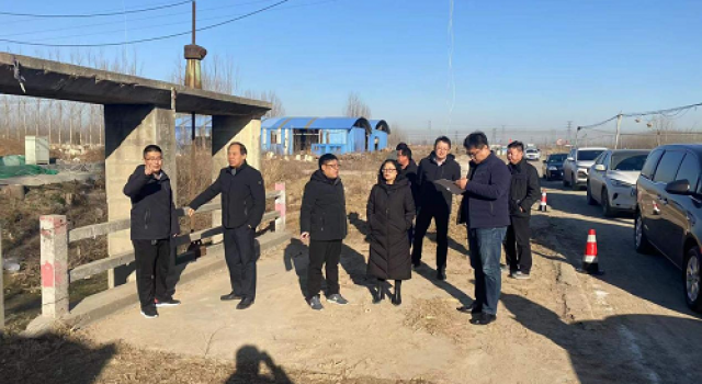 淄博市交通運(yùn)輸局副局長(zhǎng)張秀萍蒞臨趙班路檢查指導(dǎo)工作