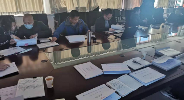 濟(jì)高高速組織召開(kāi)安全環(huán)保費(fèi)用審核專題會(huì)