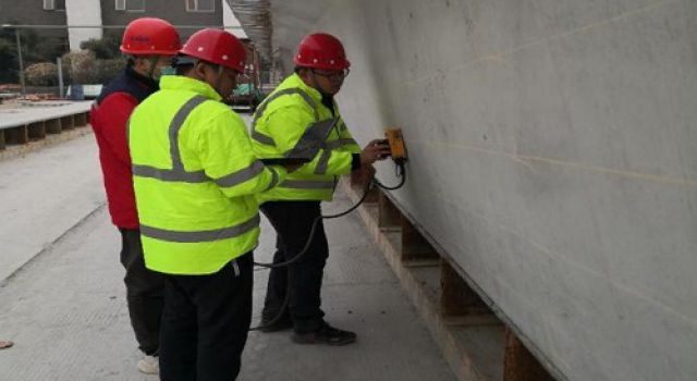 濟(jì)濰高速總監(jiān)辦組織開(kāi)展冬期施工實(shí)體質(zhì)量檢測(cè)及冬期備料檢查