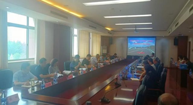 棗莊市G518日定線、S321棗梁線、S241臨徐線3個路段修復養(yǎng)護工組織召開交工驗收會