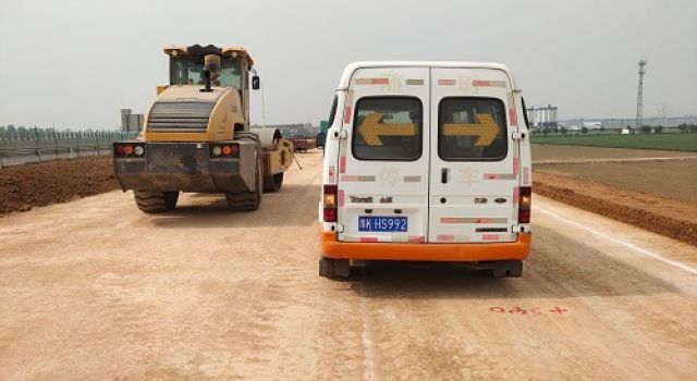 東泰咨詢許昌繞城高速項目全力推進路床頂工序驗收 東泰咨詢許昌繞城高速項目全力推進路床頂工序驗收
