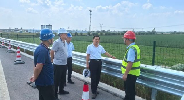 河南省綠色低碳示范驗收組到許昌市繞城高速公路項目現(xiàn)場調(diào)研指導(dǎo)工作 河南省綠色低碳示范驗收組到許昌市繞城高速公路項目現(xiàn)場調(diào)研指導(dǎo)工作