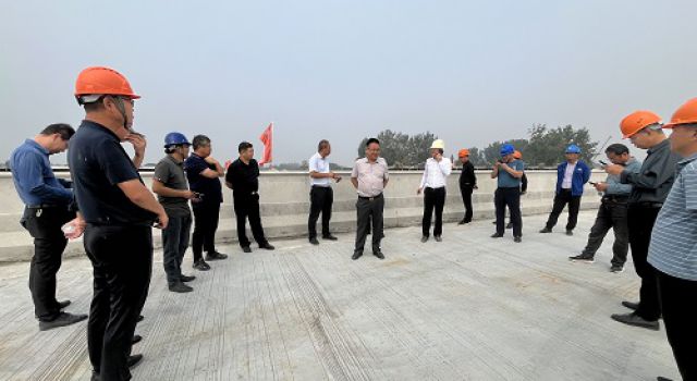 觀(guān)摩學(xué)習(xí)拓思路、互學(xué)互鑒促提升---安羅高速組織各參建單位觀(guān)摩學(xué)習(xí)活動(dòng)